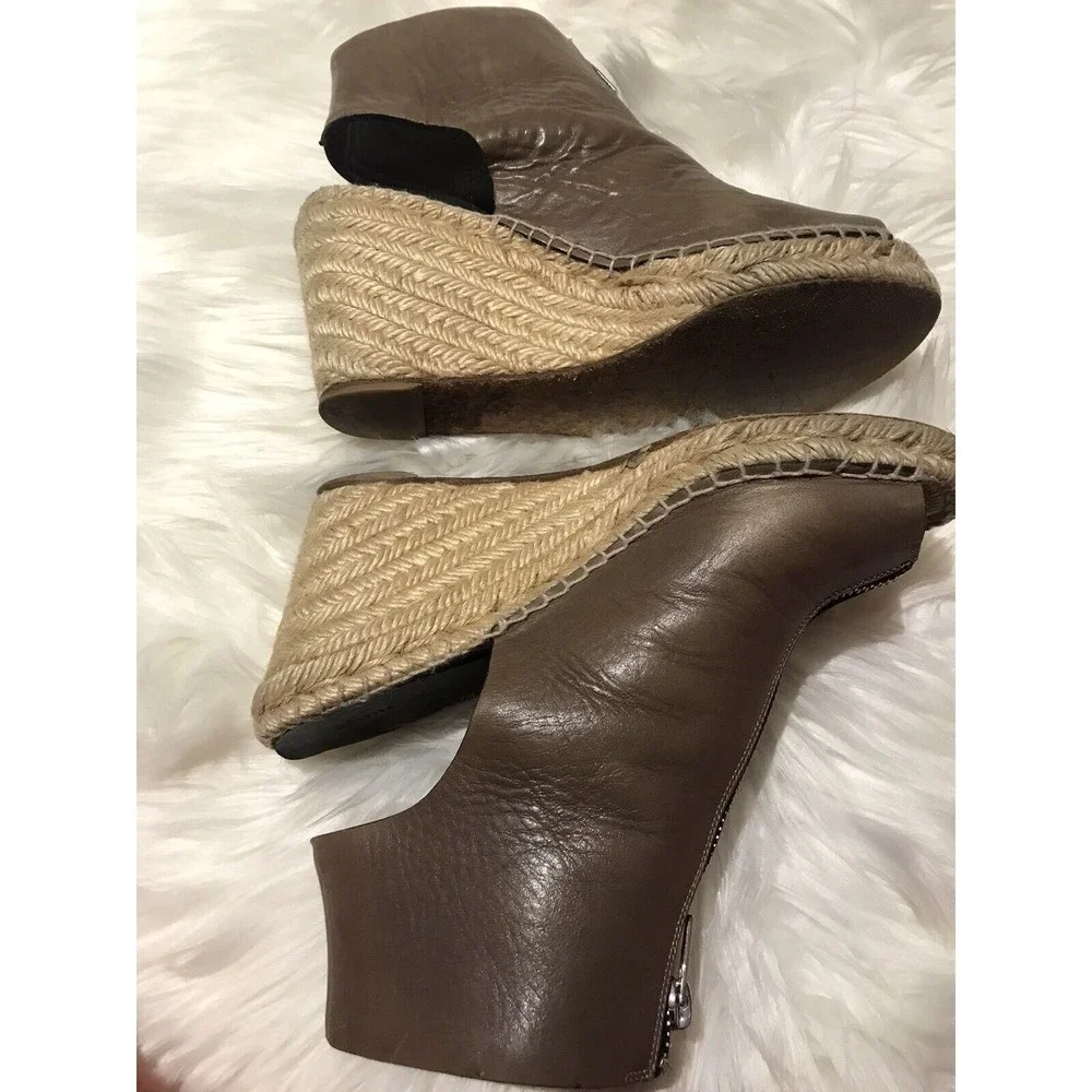 Celine Paris Taupe Zip-Up Espadrille Wedges Women’s sz 37 US 7